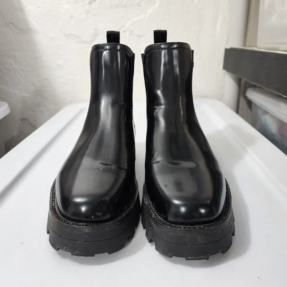 DKNY Womens Senni Chelsea Black Lug Boots Vegan Leather High-gloss US 10